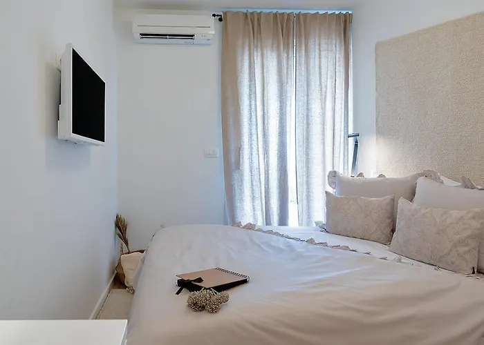The Pleasurist- With Private Heated Pool And Terrace Appartement *
