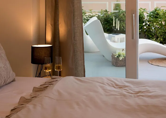 The Pleasurist- With Private Heated Pool And Terrace Appartement Split