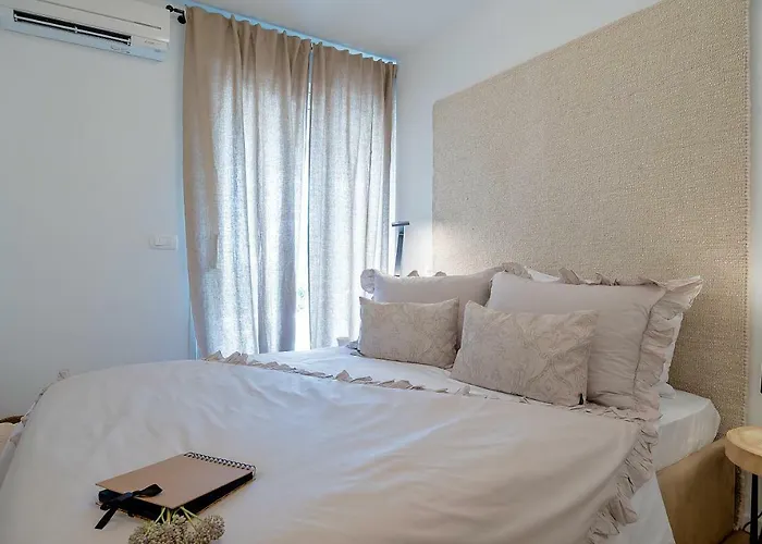 Appartement The Pleasurist- With Private Heated Pool And Terrace