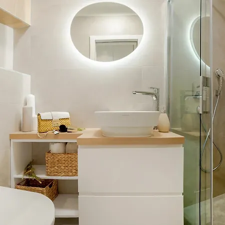 Apartment The Pleasurist - With Private Heated Pool And Terrace